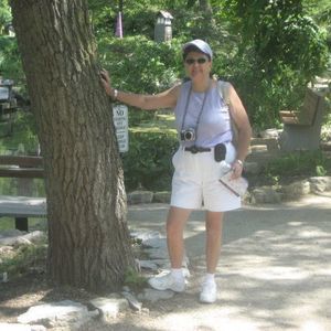 Meet your Posher, Elizabeth